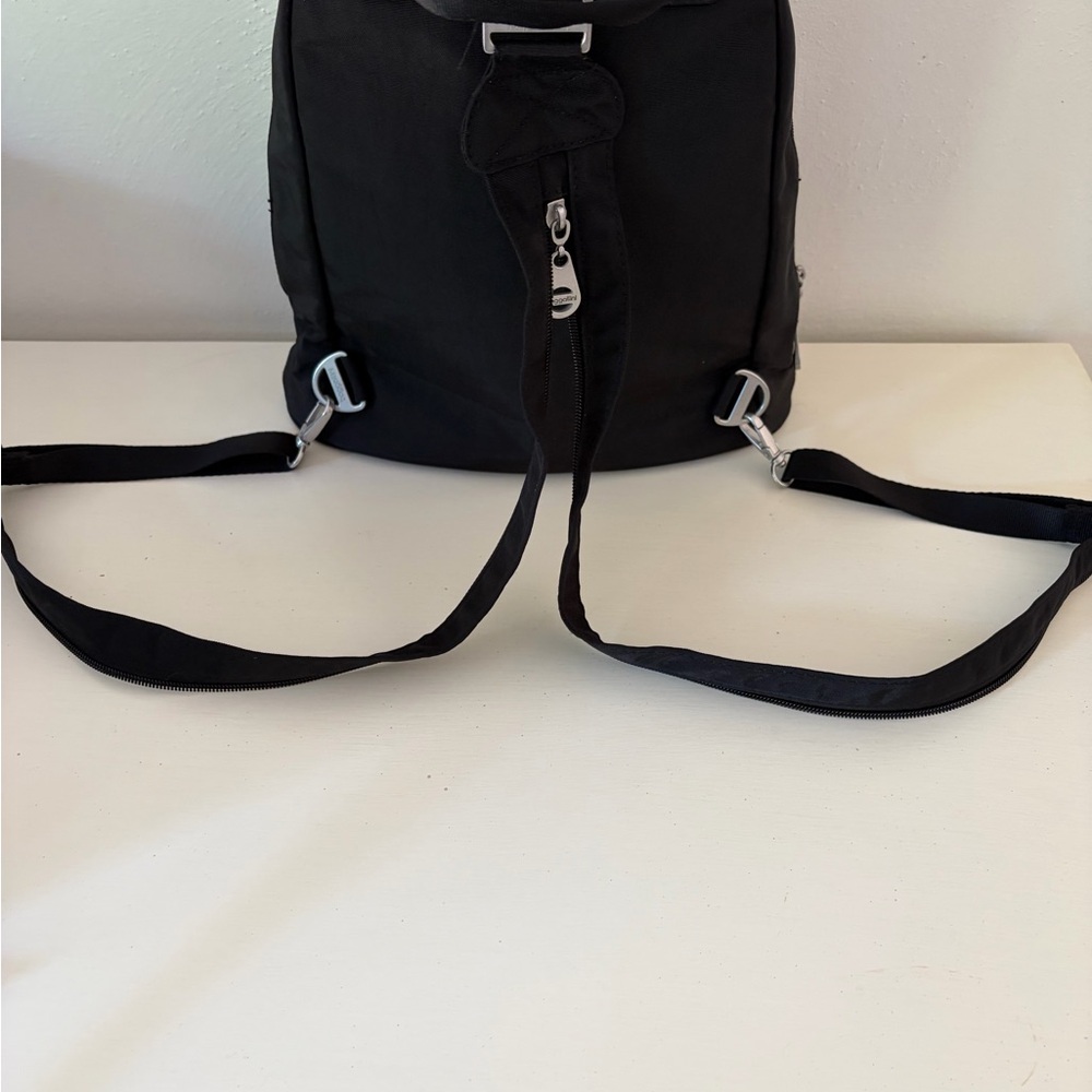 Baggallini Nylon Backpack/Crossbody - Picture 4 of 4